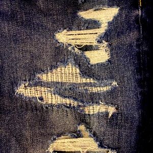 Dark in color, American Eagle men’s jeans.32x30